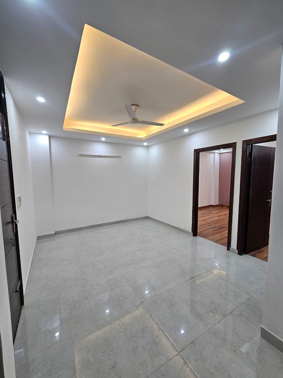 2 BHK Builder Floor For Rent in Chattarpur