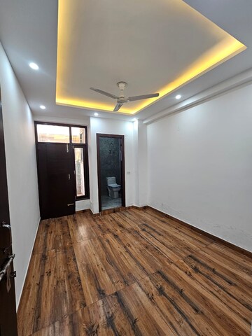 Room in 2 BHK Builder Floor at Chattarpur – for Rent