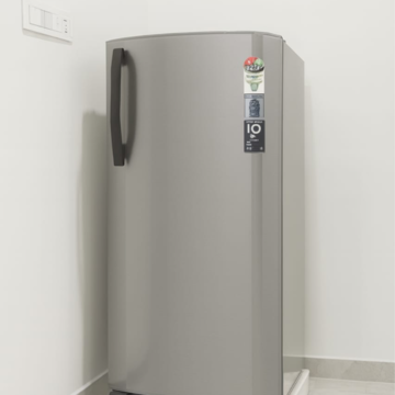 Building Lobby in 2 BHK Builder Floor at Manikonda – for Rent