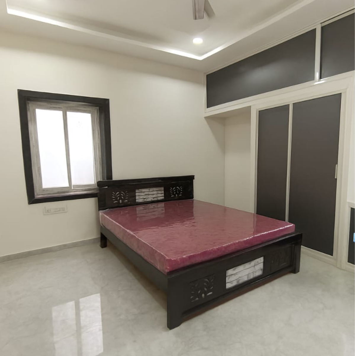 2 BHK Builder Floor For Rent in Manikonda