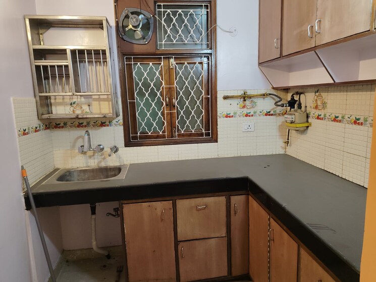 Kitchen, uday park 4 Bedroom 400 Sq.Yd. Builder Floor In Uday Park Delhi 9564564