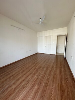 Room in 2 BHK Apartment at Ambegaon Budruk – for Rent