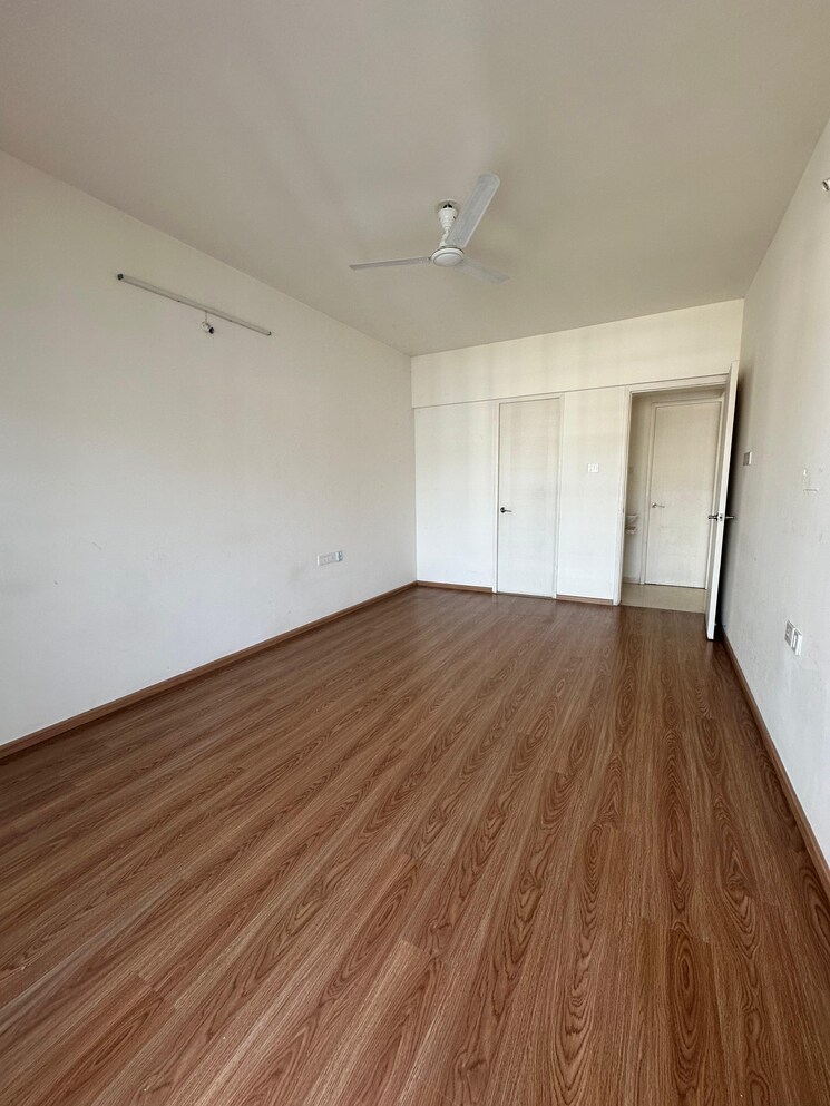 Room, ambegaon budruk 2 Bedroom 1000 Sq.Ft. Apartment In Ambegaon Budruk Pune 9564584