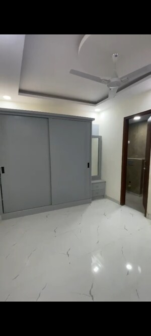 Room in 3.5 BHK Builder Floor at Ultima 107, Sector 104 – for Sale