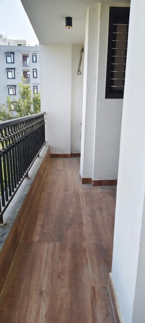 1 BHK Builder Floor For Rent in Saket