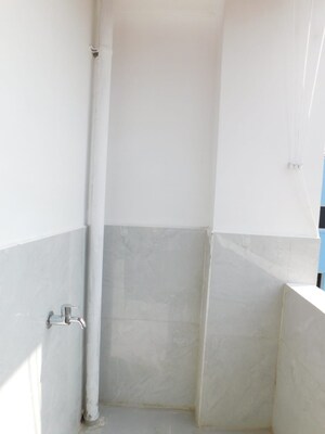 Furnished Amenities in 3 BHK Builder Floor at Kondapur – for Rent