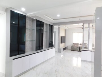 Building Lobby in 3 BHK Builder Floor at Kondapur – for Rent