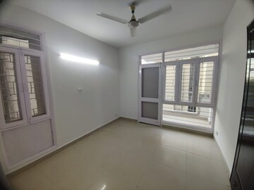 Room in 2 BHK Apartment at JM Aroma, Sector 75 – for Rent