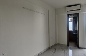 Room in 3.5 BHK Builder Floor at Smart World Gems, Sector 89 – for Rent