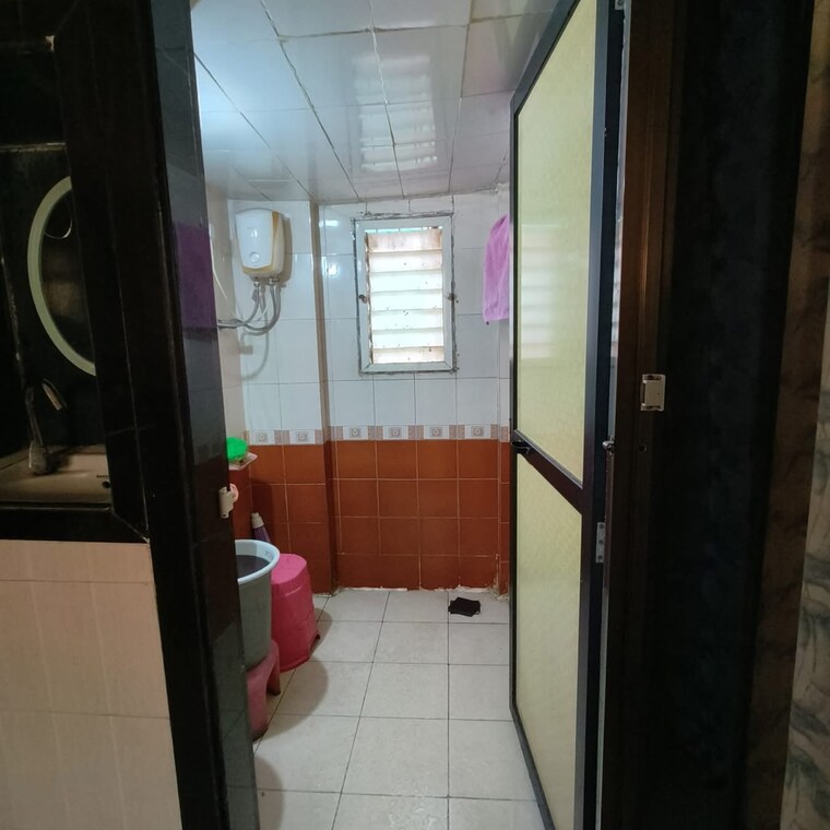 Bathroom, om-sai-palace-chs 2 Bedroom 650 Sq.Ft. Apartment In Beverly Park Thane 9564644