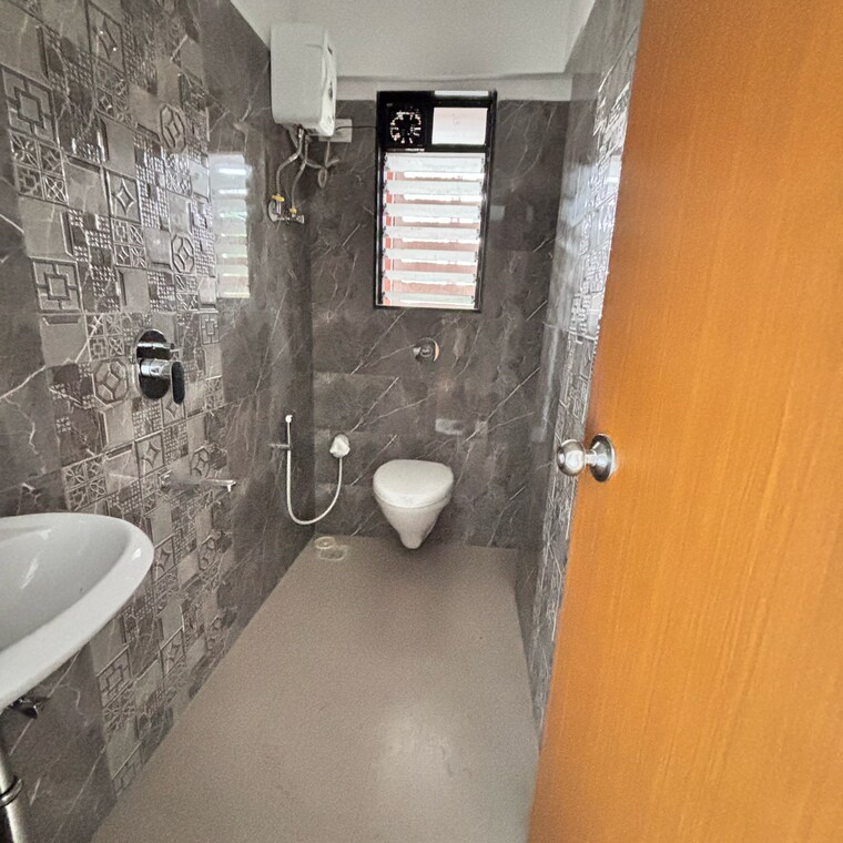 Team Area, prime-legacy 2 Bedroom 690 Sq.Ft. Apartment In Maratha Colony Mumbai 9564646