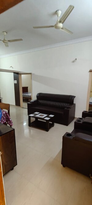 Living Room in 3 BHK Apartment at Kondapur – for Rent