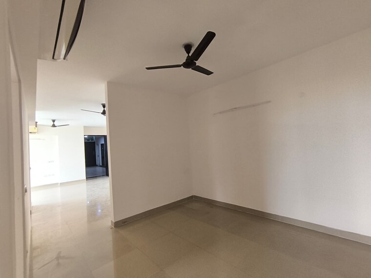 Room, emaar-palm-gardens 3.5 Bedroom 1900 Sq.Ft. Apartment In Sector 83 Gurgaon 9564667