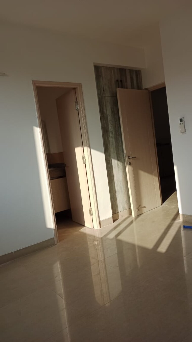 undefined, emaar-emerald-estate 3 Bedroom 1395 Sq.Ft. Apartment In Sector 65 Gurgaon 9564671