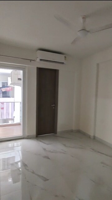 Room in 3.5 BHK Builder Floor at M3M Soulitude, Sector 89 – for Rent