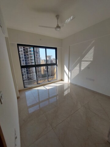 Master Bedroom in 2 BHK Apartment at Hiranandani Highland, Powai – for Rent