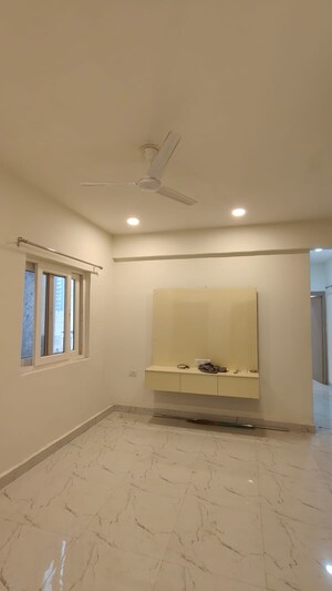 Room in 2 BHK Apartment at Pivotal Paradise, Sector 62 – for Rent