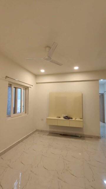 Room in 2 BHK Apartment at Pivotal Paradise, Sector 62 – for Rent