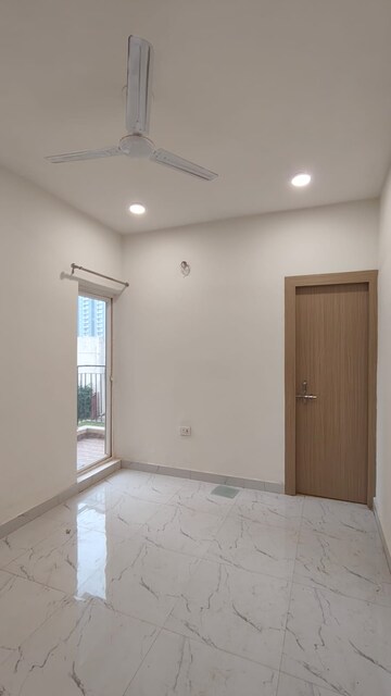 Room in 2 BHK Apartment at Pivotal Paradise, Sector 62 – for Rent