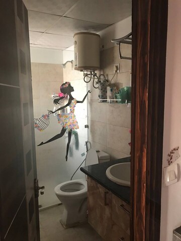 Team Area in 2 BHK Apartment at Suncity Avenue 76, Sector 76 – for Sale