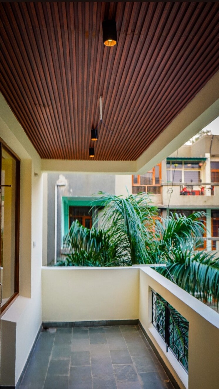 Balcony, mrs-hi-greens 3 Bedroom 1900 Sq.Ft. Apartment In Kishanpura Zirakpur 9564694