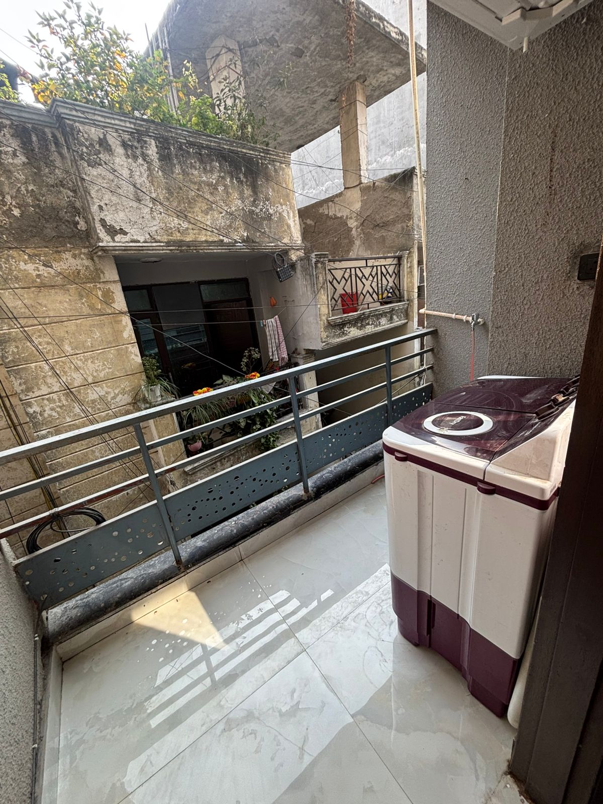 1 BHK + Study Room Builder Floor For Rent in Saket