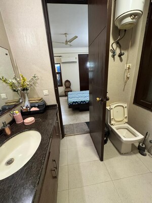 Master Bedroom in 4 BHK Builder Floor at BPTP Eden Estate, Sector 81 – for Rent