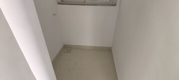 Room in 3 BHK Apartment at Runwal Forests, Kanjurmarg West – for Rent