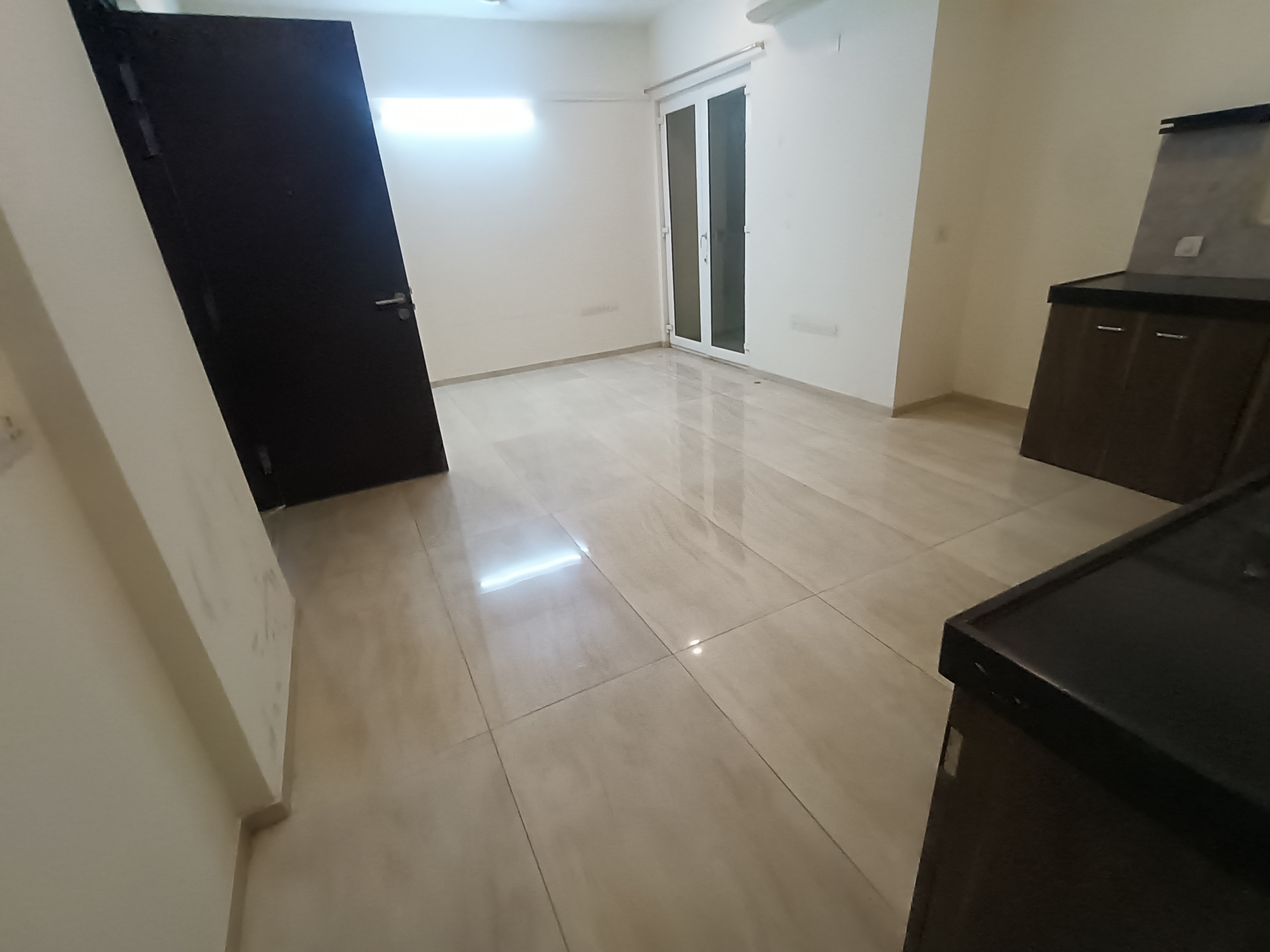 1 BHK Apartment For Rent in Mahindra Vivante