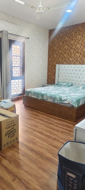 Bedroom in 4 BHK Independent House at Sainik Farm – for Rent