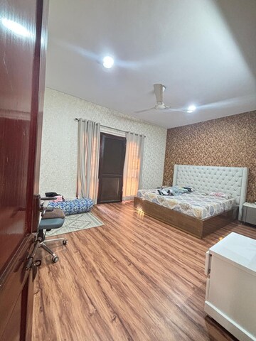 Bedroom in 4 BHK Independent House at Sainik Farm – for Rent