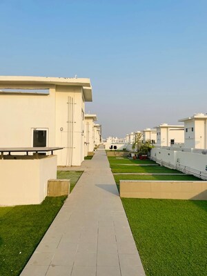 2.5 BHK Builder Floor – Exterior View View at Smart World Gems, Sector 89 - for Rent