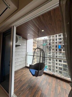 Staircase in 3.5 BHK Apartment at Lodha Fiorenza, Goregaon East – for Sale