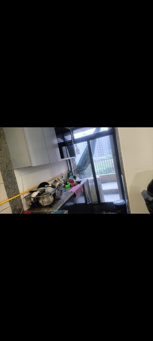 Bedroom in 2.5 BHK Apartment at Sun Atmosphere, Shela – for Rent