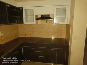 Kitchen in 3 BHK Apartment at Omaxe R2, Gomti Nagar – for Rent