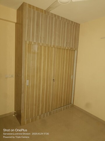 Bathroom in 3 BHK Apartment at Omaxe R2, Gomti Nagar – for Rent