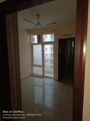 Building Lobby in 3 BHK Apartment at Omaxe R2, Gomti Nagar – for Rent