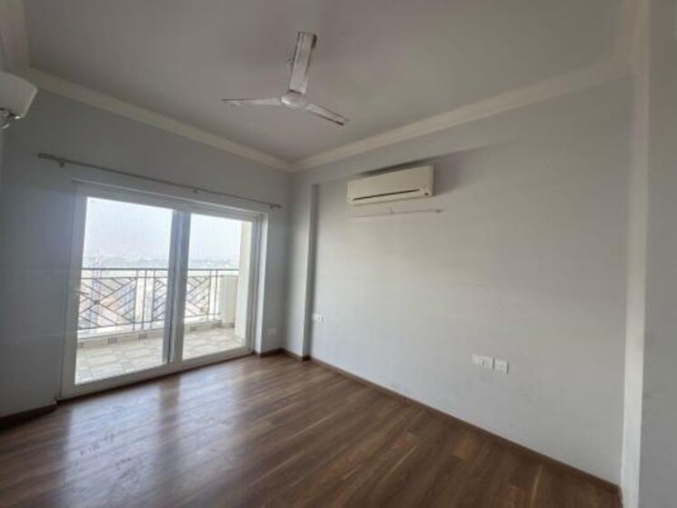 Room, central-park-flower-valley-aqua-front-towers 3.5 Bedroom 2189 Sq.Ft. Apartment In Sohna Sector 33 Gurgaon 9564835