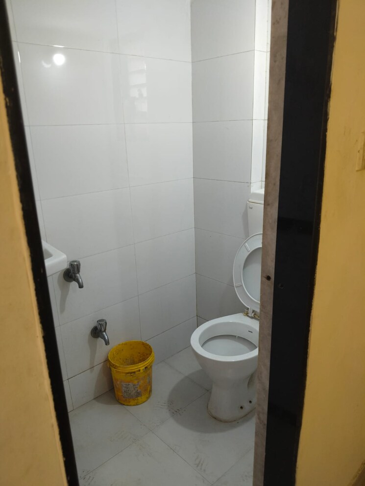 Bathroom, dev-krupa-apartment-majiwada 2 Bedroom 650 Sq.Ft. Apartment In Majiwada Thane 9564843