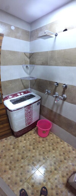 Furnished Amenities in 1 BHK Builder Floor at Kalkaji – for Rent