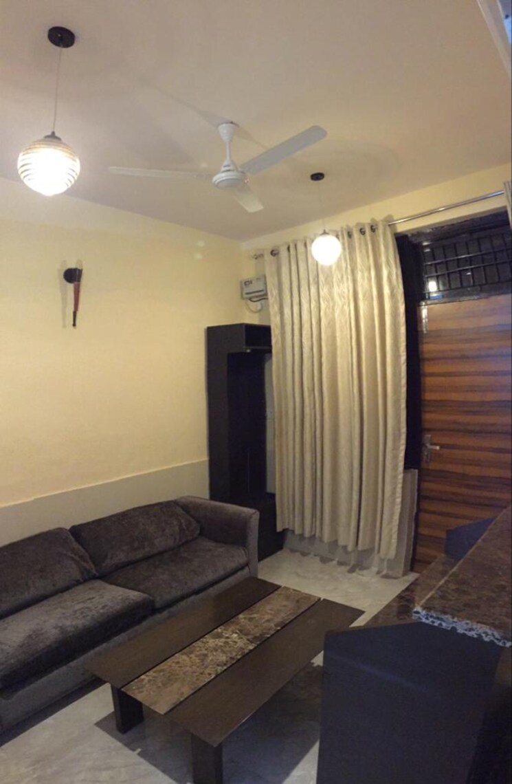 Living Room, kalkaji 1 Bedroom 505 Sq.Ft. Builder Floor In Kalkaji Delhi 9564915