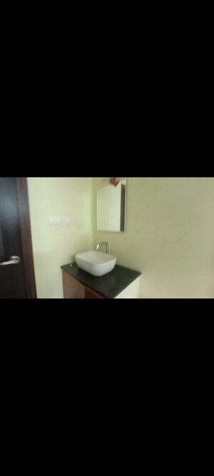Room in 2.5 BHK Apartment at Sohan Fortune, Varthur – for Rent