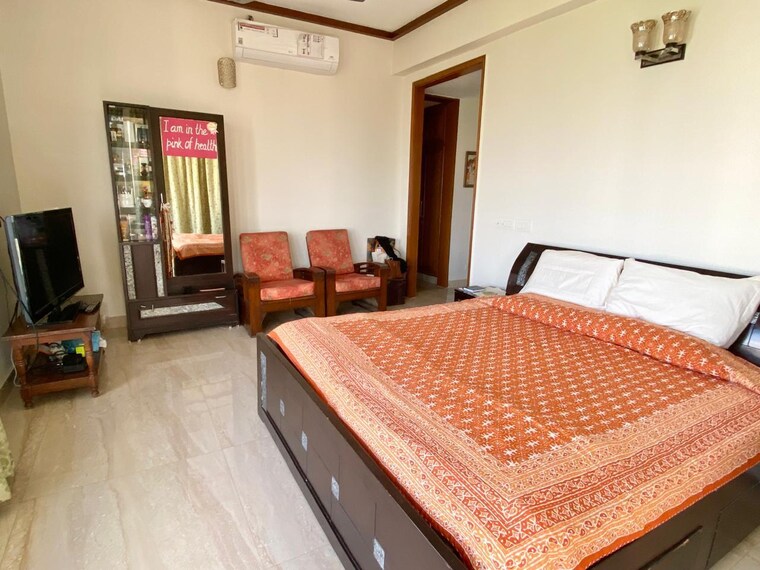 Bedroom, jaypee-imperial-court 4 Bedroom 3700 Sq.Ft. Apartment In Sector 128 Noida 9564924