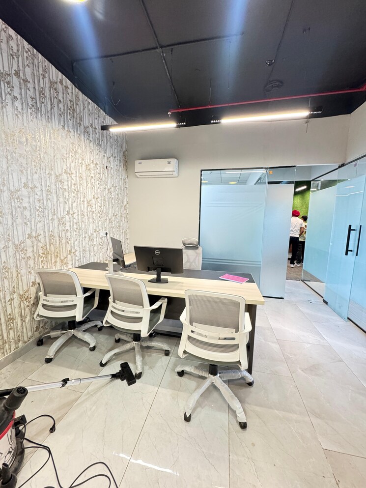 Team Area, sector 74 Commercial Office Space 2800 Sq.Ft. In Sector 74 Mohali 9564955