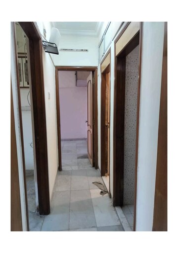 Building Lobby in 1.5 BHK Apartment at New Highway Park E-3 CHS, Kandivali East – for Rent