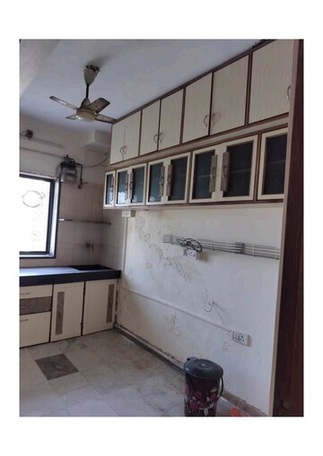 Kitchen in 1.5 BHK Apartment at New Highway Park E-3 CHS, Kandivali East – for Rent
