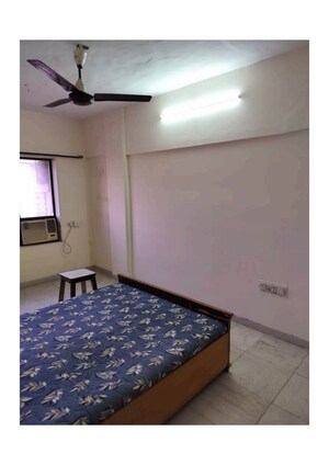 Kitchen in 1.5 BHK Apartment at New Highway Park E-3 CHS, Kandivali East – for Rent