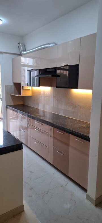 Kitchen in 3.5 BHK Builder Floor at Smart World Gems, Sector 89 – for Rent