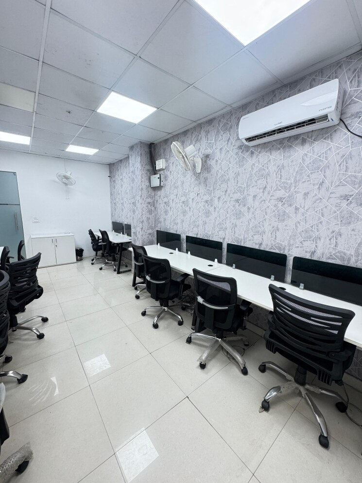 Team Area, sector 74 a Commercial Office Space in IT/SEZ 800 Sq.Ft. In Sector 74 A Mohali 9564985