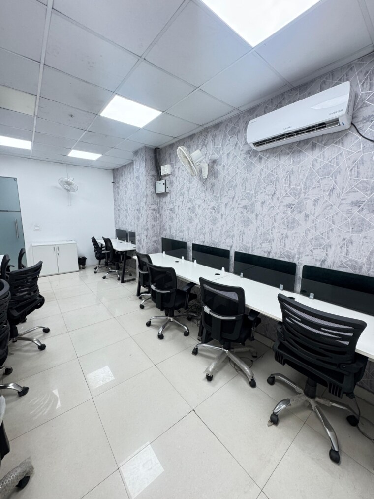 Team Area, sector 74 a Commercial Office Space in IT/SEZ 800 Sq.Ft. In Sector 74 A Mohali 9564985